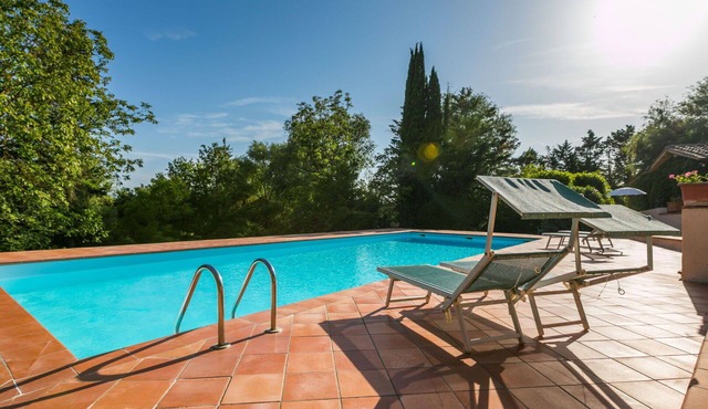 Nice apartment in villa for 4 people with pool, WIFI, TV, terrace and panoramic view