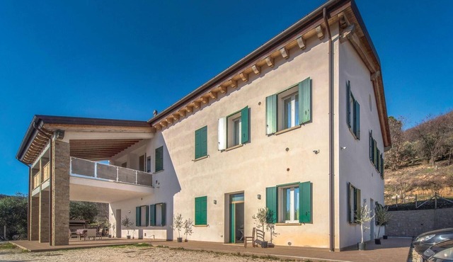 Nice apartment in Valnogaredo (PD)