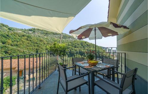 Nice Home In Avegno With House Sea View