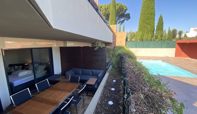 Nice, splendid studio terrace swimming pool, ideal 2/3 p, Fabron , airport 5km in Nice