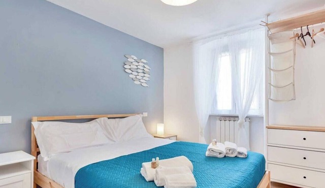 Nonna Pina's house is located in Volastra and will pamper you during your holidays with its large spaces.One of the characteristic of this house is that immerge you in a very beautiful ageless atmosphere where tradition is handed down from generation to