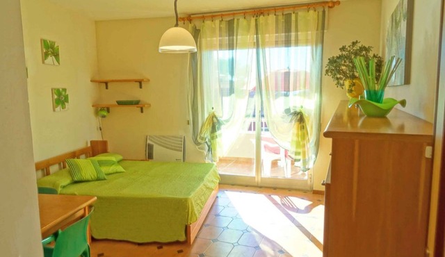 ONE-ROOM APARTMENT close to the SEA with panoramic BALCONY
