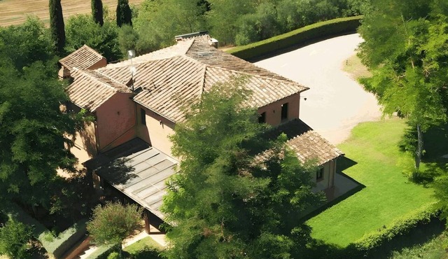 Private Villa with swimming Pool and Garden exclusive use