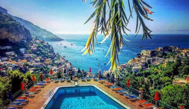 Relaxing Positano