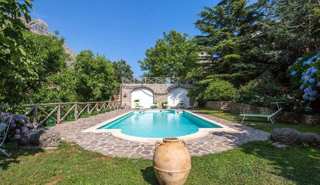 Rocca Angelica - Villa with swimming pool, 40 min far from Positano