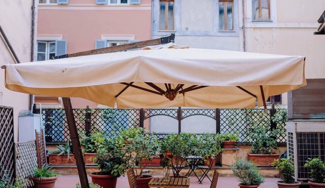 Rome Oasis - Unique fully renovated flat in Rome's Centro Storico with terrace