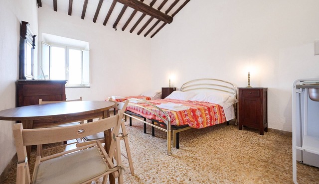 Room 'Camera 5 - Del Ponti' with Shared Garden and Wi-Fi in Casa Paduletto
