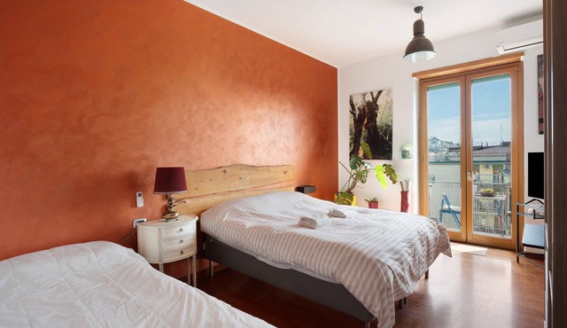Room 'Tripla Con Balcone' with Mountain View, Wi-Fi and Air Conditioning