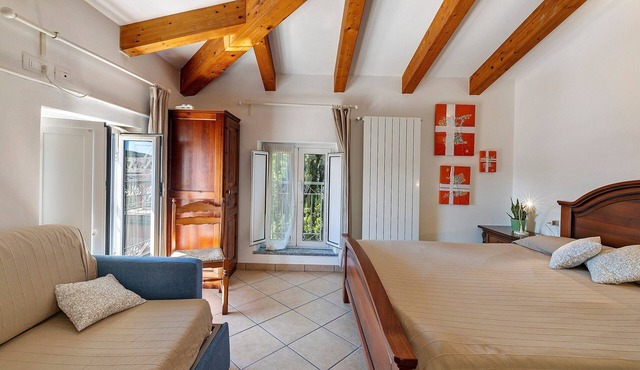 Rosmarino Room with Hill View