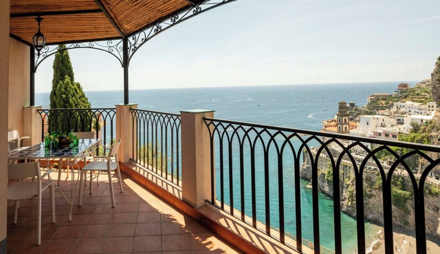 Seaside house with terrace in Atrani