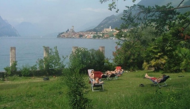 Sopri House - Relaxation and Lake View, Private Garden and Veranda