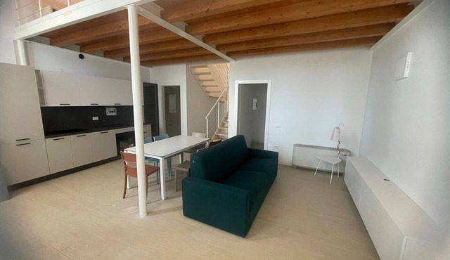 Spacious Apartment for 6 Guests – Elevator Access near Venice
