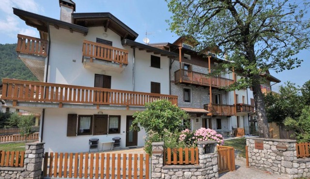 Studio Albergo Diffuso - Cjasa de Pagnocca by Interhome