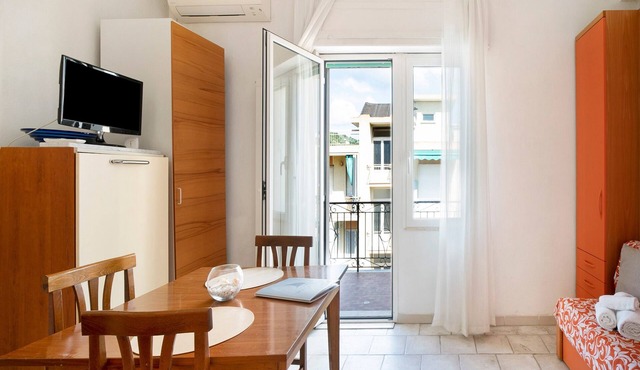 Studio apartment "Holiday Sea" with Terrace & A/C