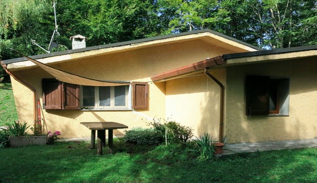 Stunning private villa for 6 guests with WIFI, TV, patio and pets allowed
