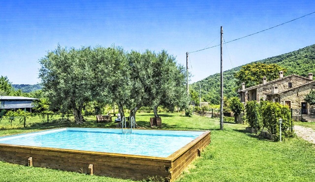 Stunning private villa for 10 guests with WIFI, private pool, TV and pets allowed