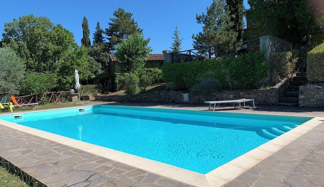 Stunning villa for 5 people with WIFI, A/C, pool, patio and panoramic view, close to Arezzo