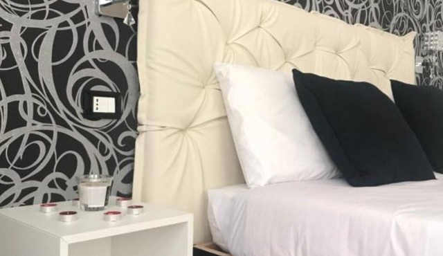 Sunrise Rooms: Triple Room with Balcony