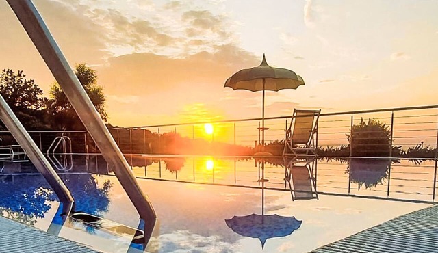 'Sunset by Interhome