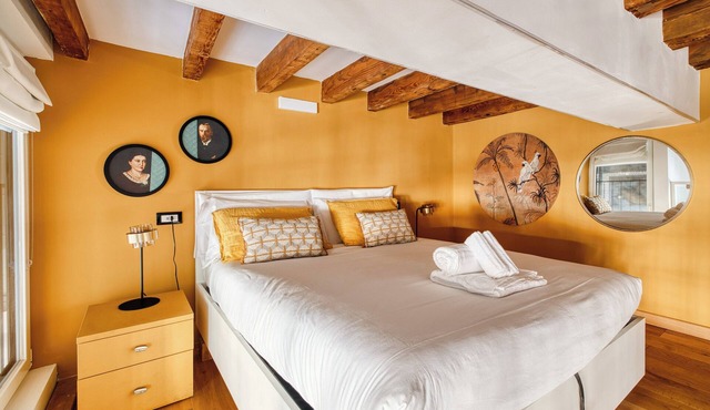 The Yellow; Luxury Loft in the center of Milan
