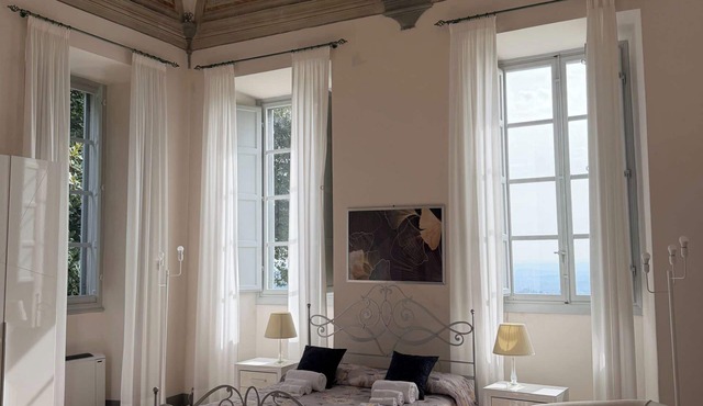 Tintoretto Superior Apartment in historic Villa near Lucca