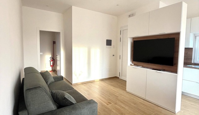 Velù Apartment