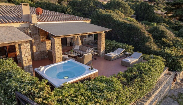 Villetta Li Junchi: Your Private Haven with Unforgettable Sea Views - Sardinia Unlimited