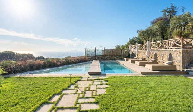 Villa Giglio, exclusive villa in Sorrento with private pool