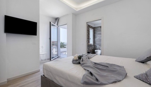 Villa Matilde Domo Boutique - Suite Pietra di Sale in Torre degli Ulivi