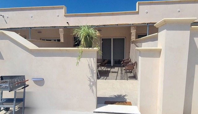 Villa Narciso No.4 with Sea View, Wi-Fi and Air Conditioning 'Residence Pietrantonio' in Marina di Lizzano