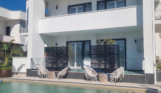 Viroga Suite Apartments