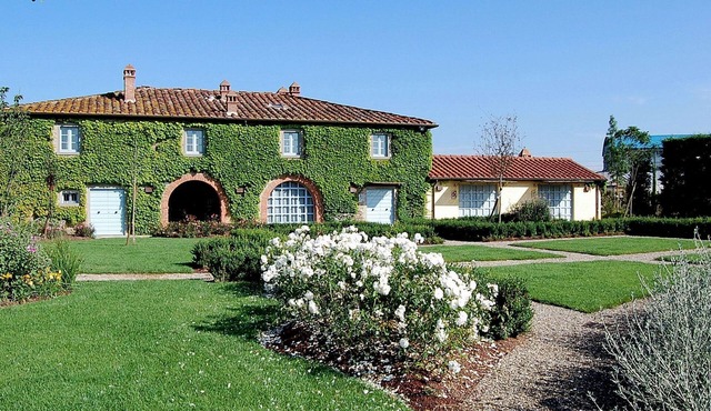 Wohnanlage Ca e Frati-Wohnung Narciso by Interhome