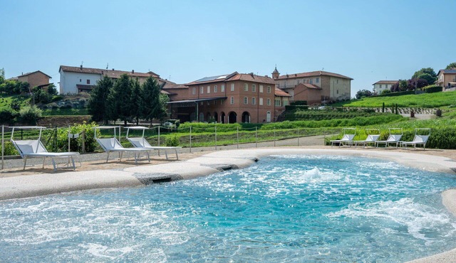 Wonderful private villa with hot tub, A/C, private pool, WIFI, TV, terrace and panoramic view