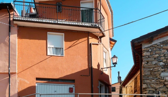 Wonderful private villa for 5 guests with WIFI, TV, terrace, pets allowed and panoramic view