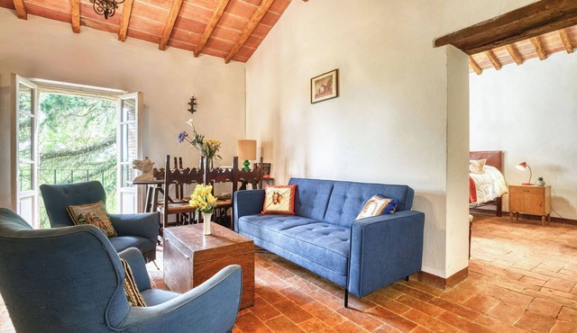 Wonderful private villa for 9 guests with WIFI, TV, patio and panoramic view
