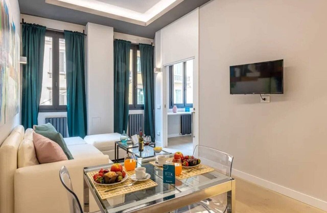 Sweett | Duomo 2A - Two Bedroom Apartment, Sleeps 4