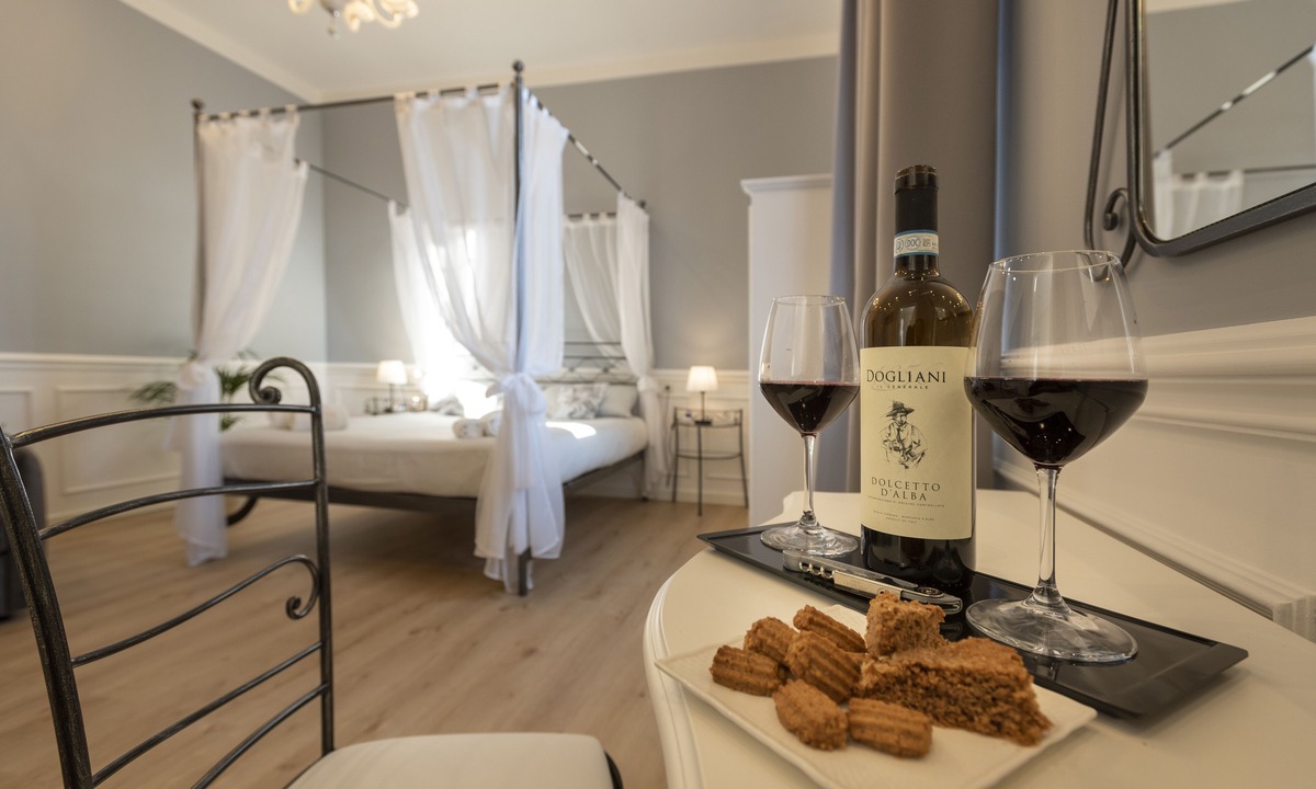Narzole House | Villa Bernasconi - camere e ristorante -