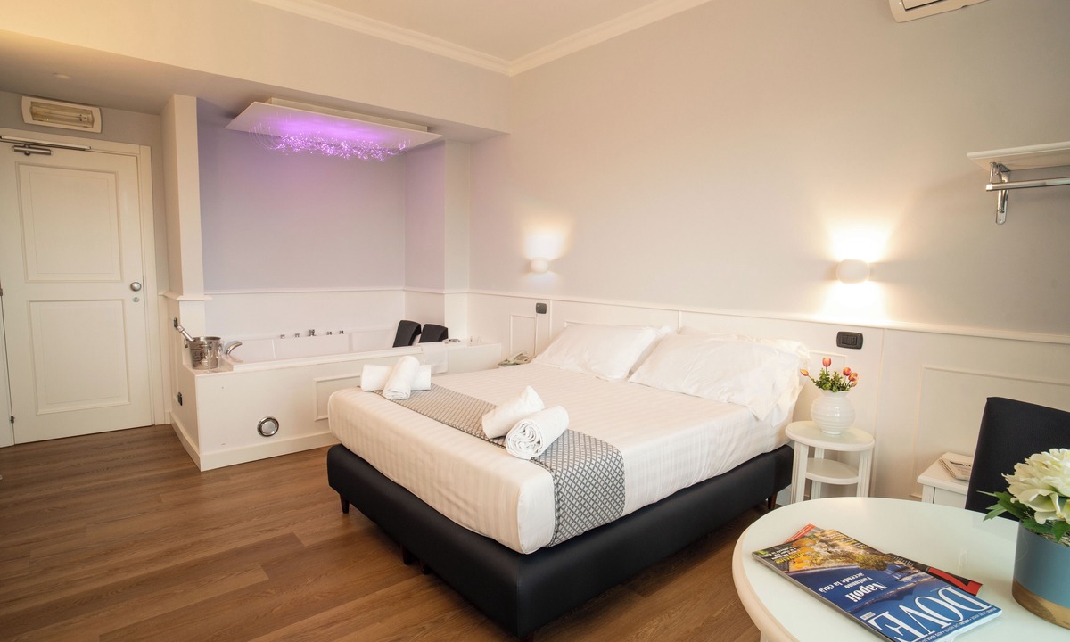 Giugliano in Campania Hotel | Hotel Barbarella