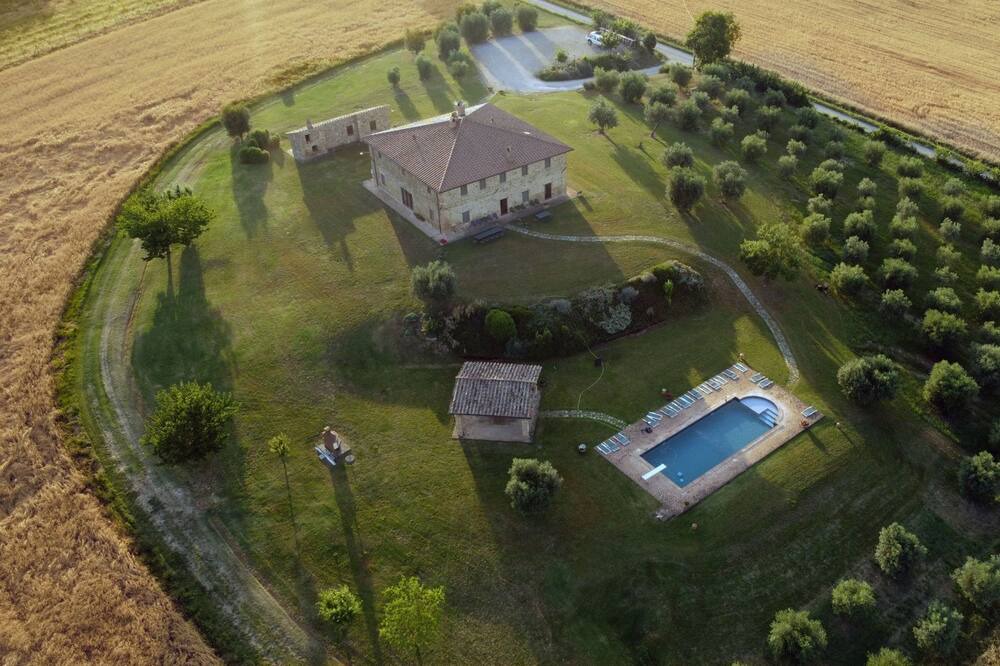 Photo of Outdoor in Compignano