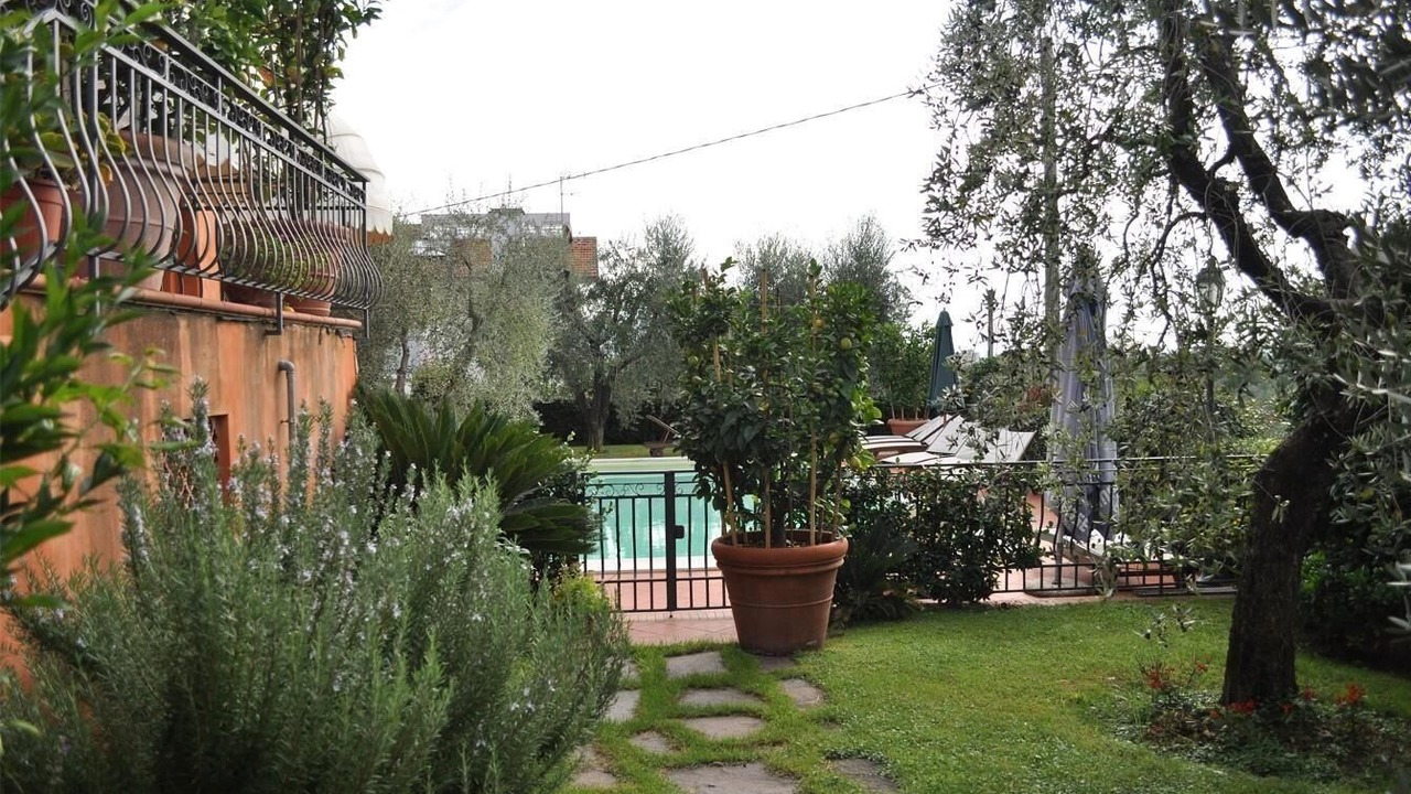 Photo of Outdoor in Massa