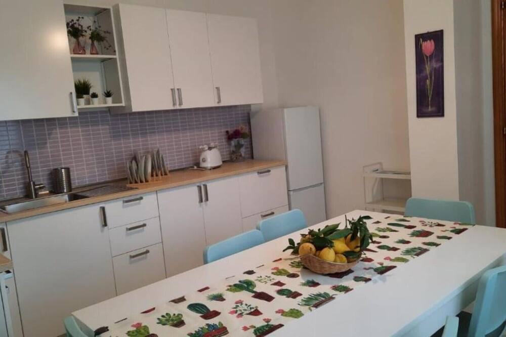 Photo of Kitchen in Piazza-Tralia-Pendolo