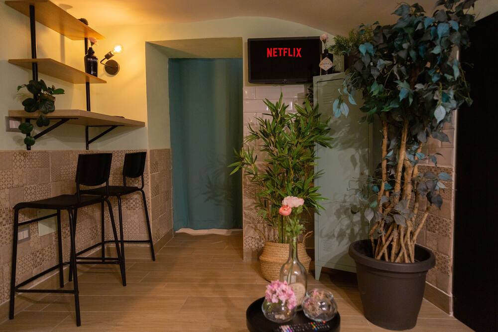 Photo of Livingroom in Naples City Centre