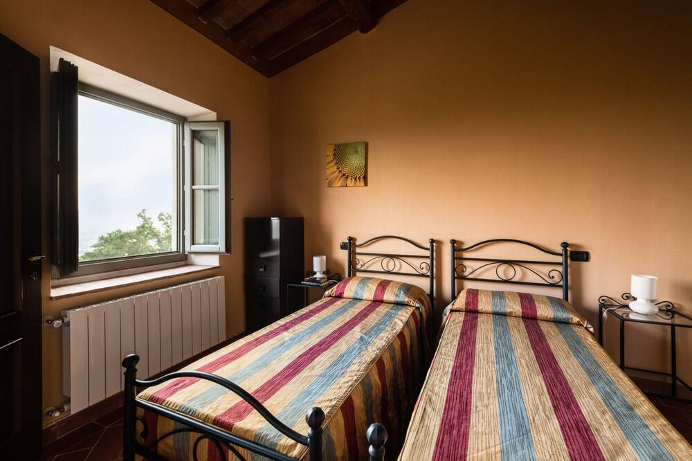 Photo of Bedroom in Matraia