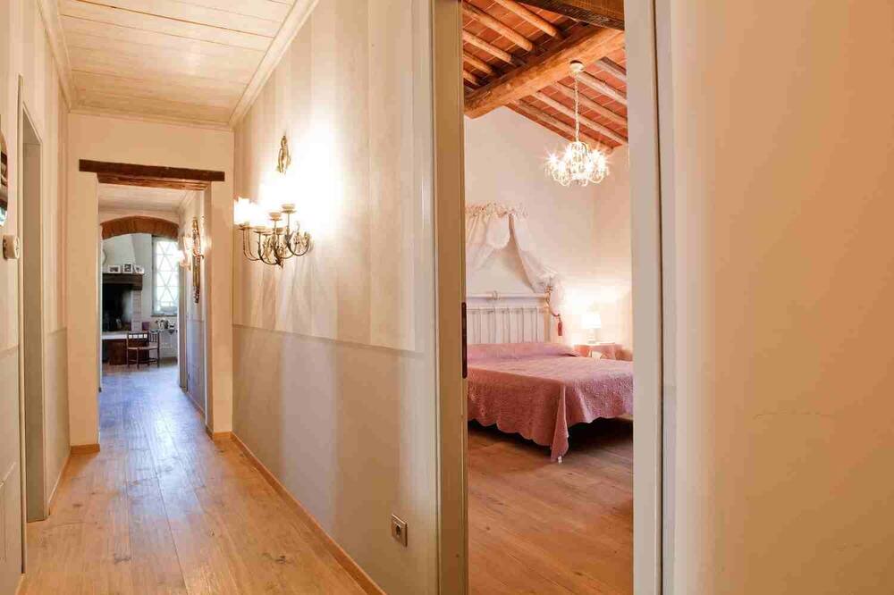 Photo of Bedroom in Tavarnelle Val di Pesa
