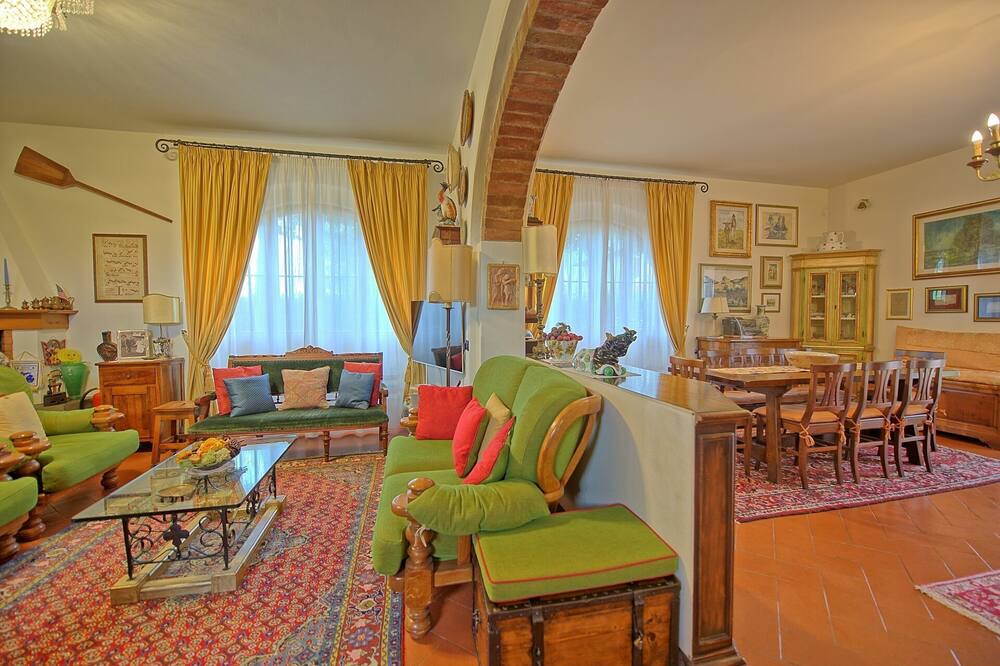 Photo of Livingroom in Montespertoli