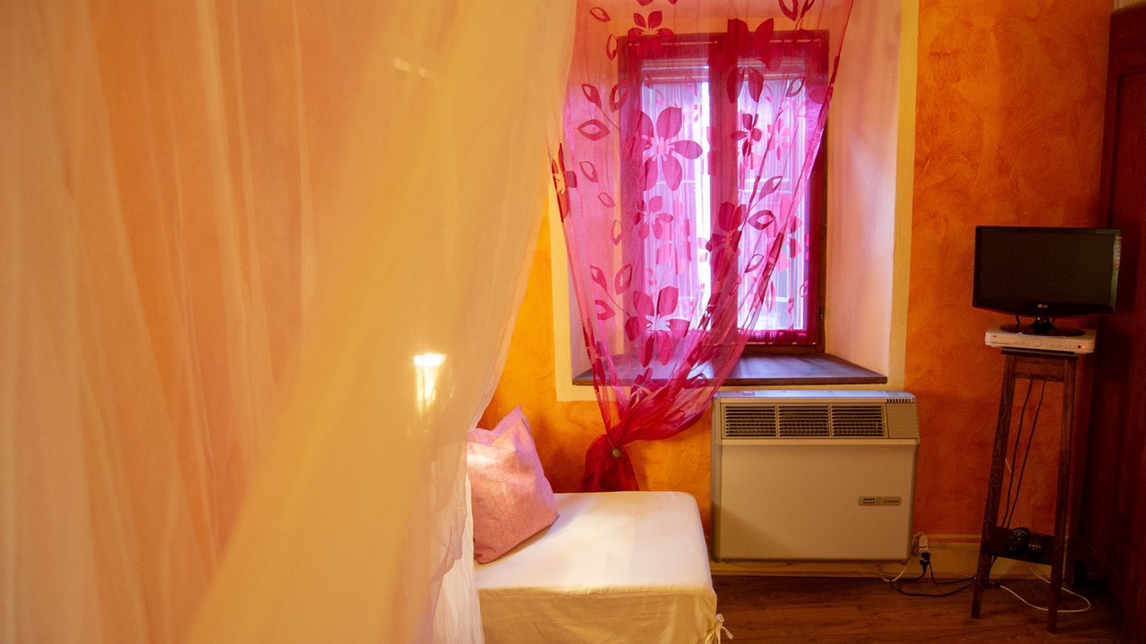 Photo of Bedroom in Canossa