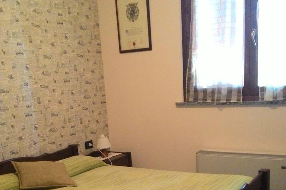 Photo of Bedroom in Canelli