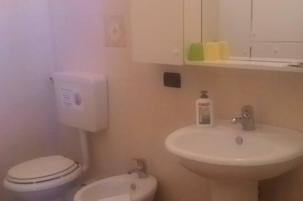 Photo of Bathroom in Canelli