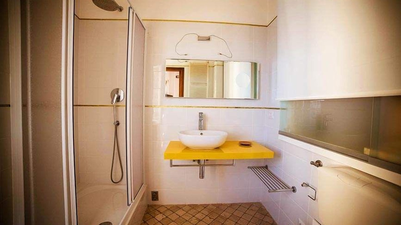 Photo of Bathroom in Vernazza