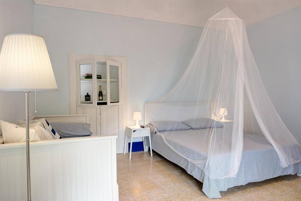 Photo of Bedroom in Marina del Cantone